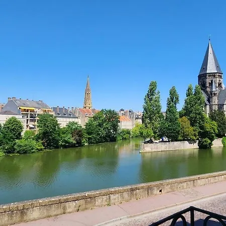 Le Quai Des Lumieres Daire Metz